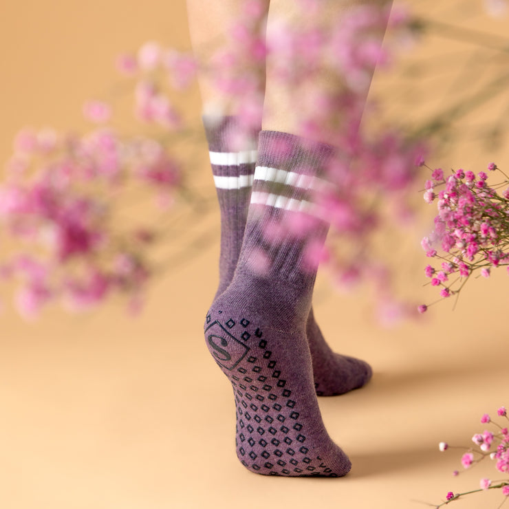 Urban in Violet | Grip Socks